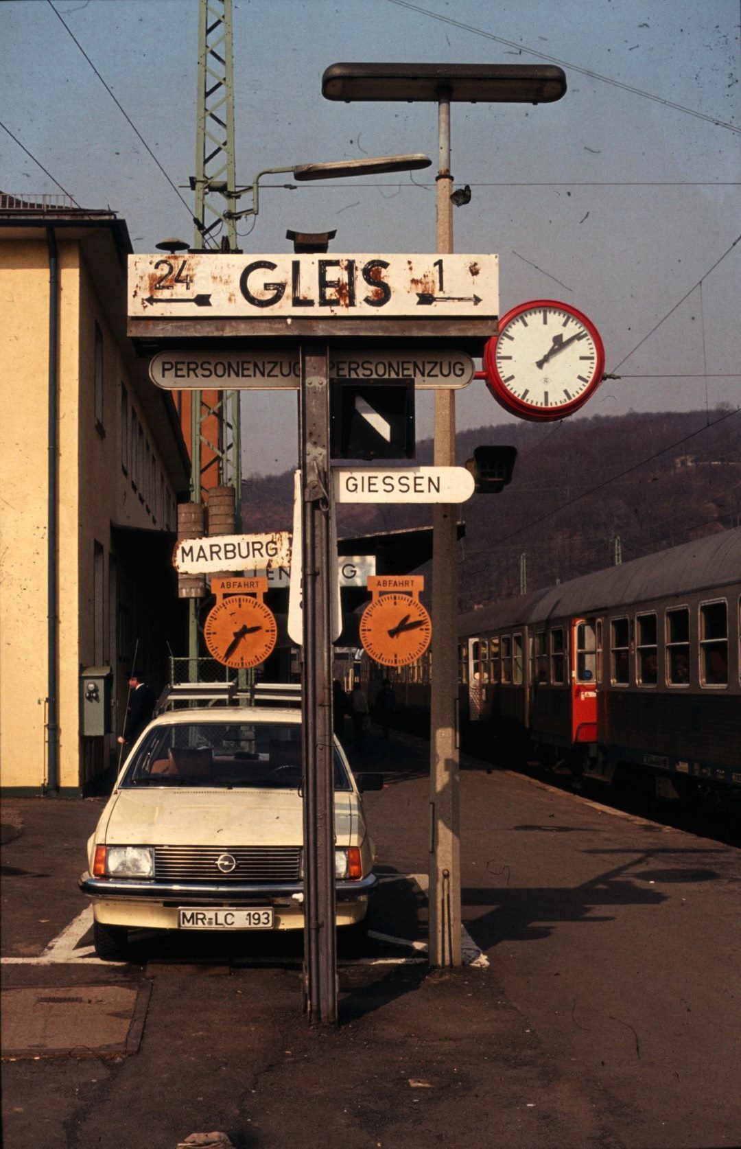 Gleis 1 und 24